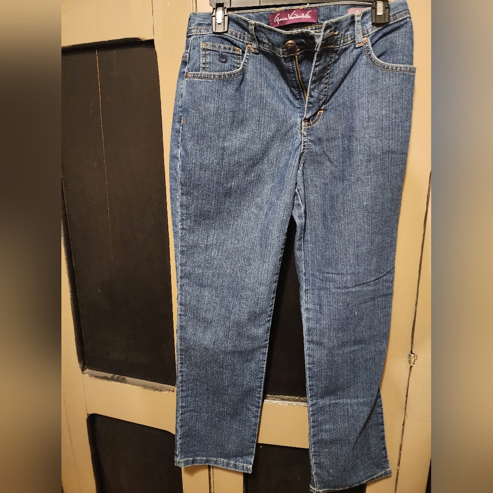 Gloria Vanderbilt Amanda Jeans Size 6 Short
